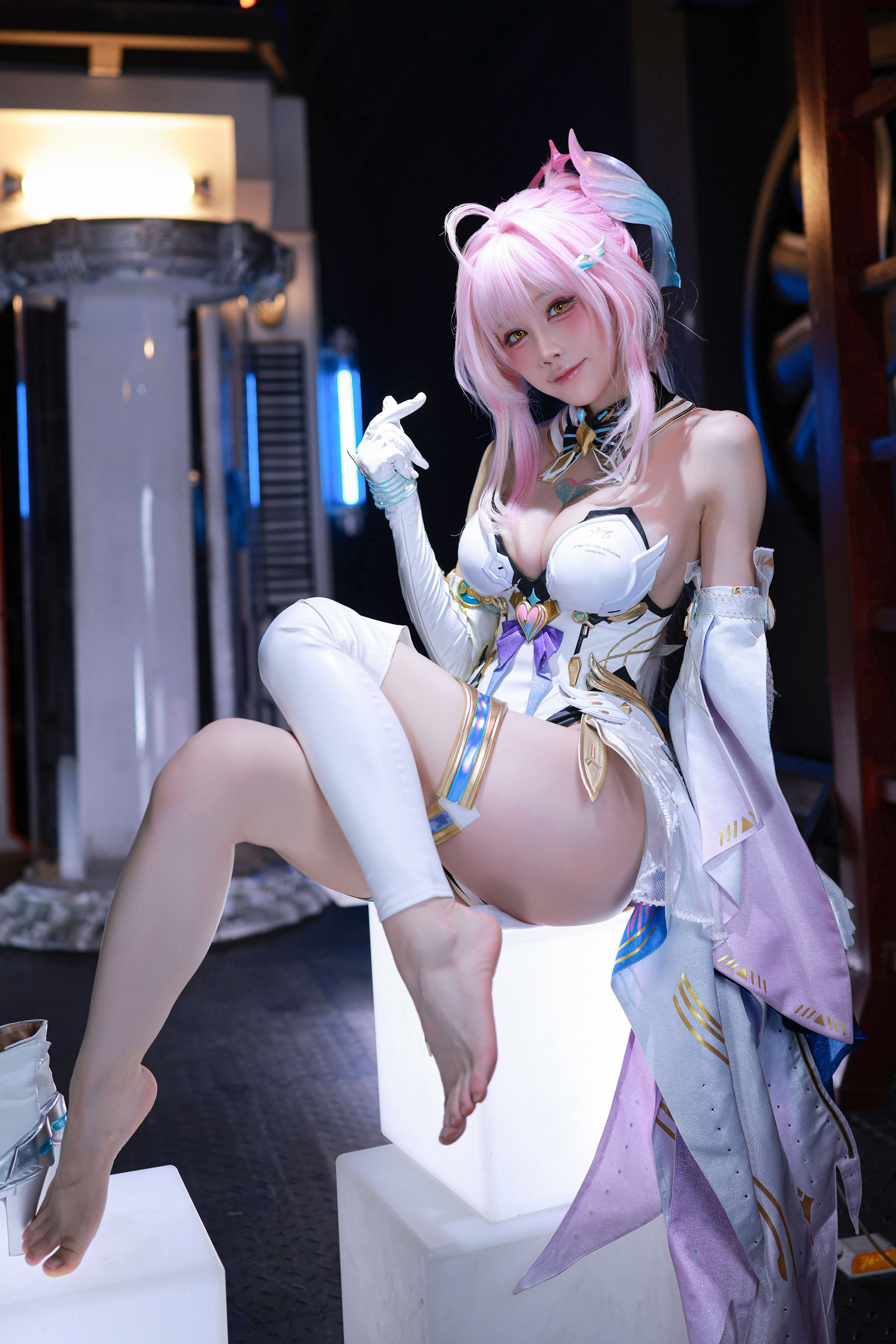 Shuimiao Mingchao Amis [61P-87.42MB]