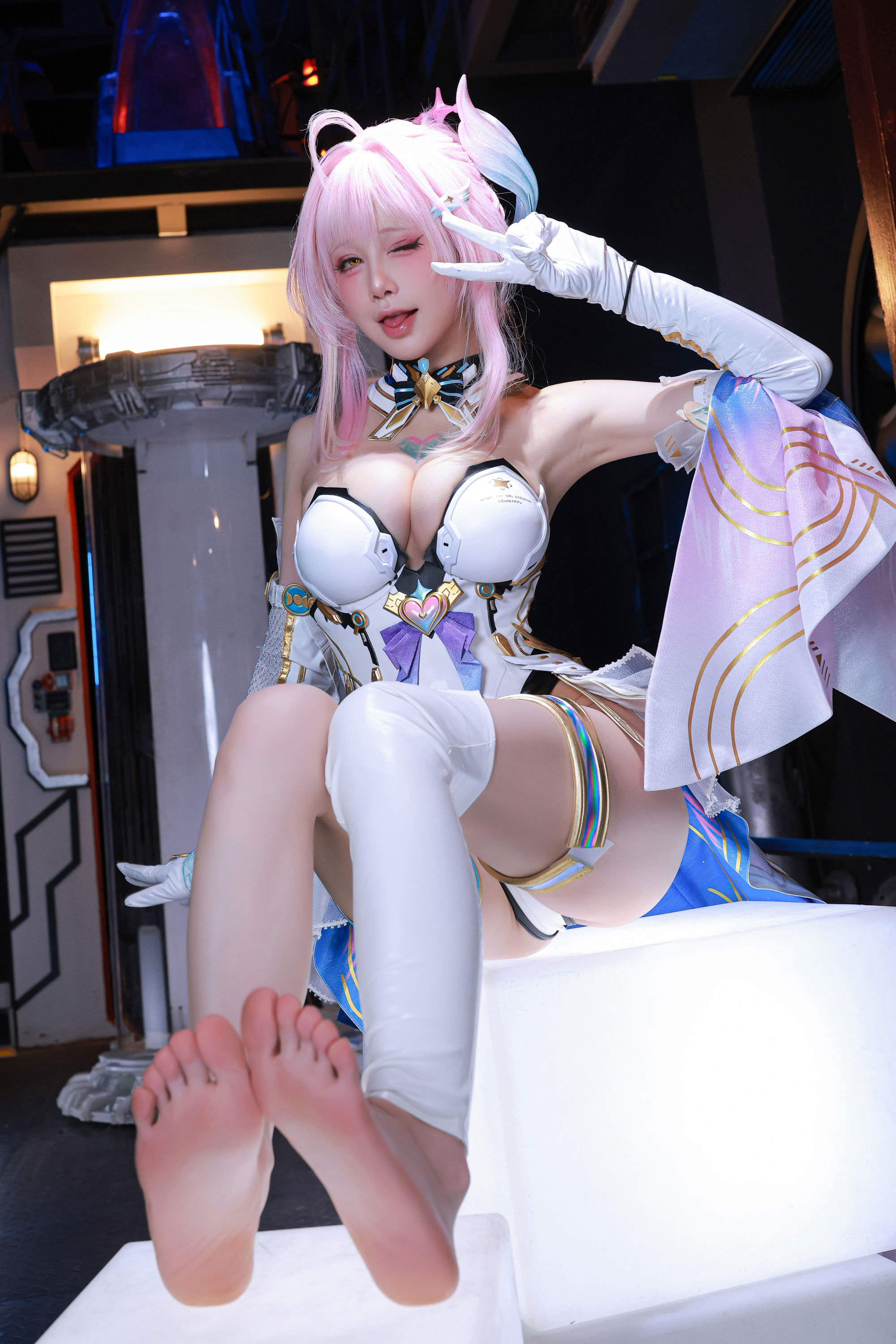 Shuimiao Mingchao Amis [61P-87.42MB]